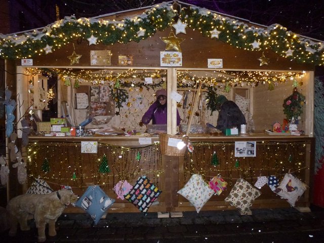 Stand auf dem Weihnachtsmarkt Backnang